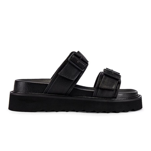 Rate Arlo Sandal in Black - Picture 7 of 12